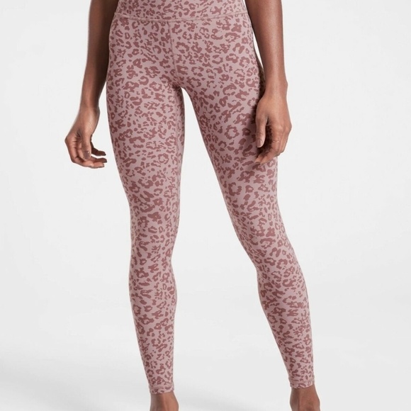 Athleta Leopard Elation Ultra High Rise Tights in Flora Mauve. Size XL - Picture 1 of 4